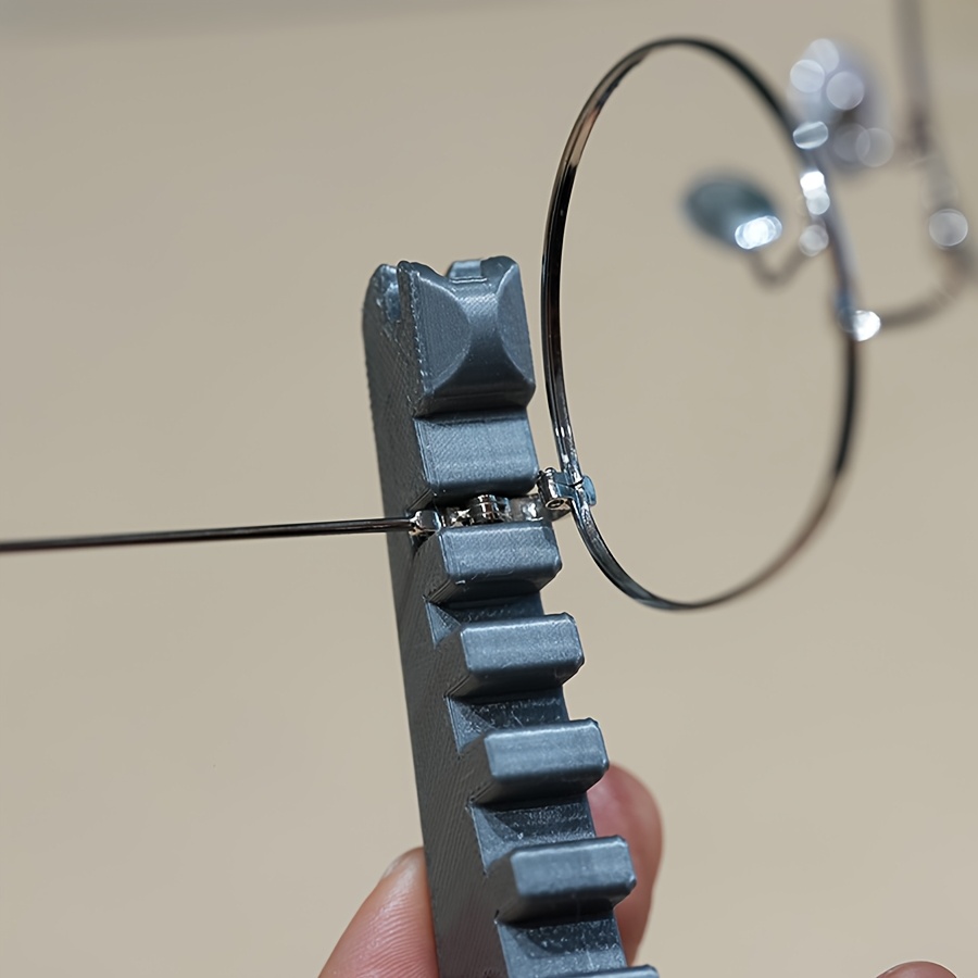 Multifunctional Glasses Adjust - Multi Tool Plier avaliação e preço